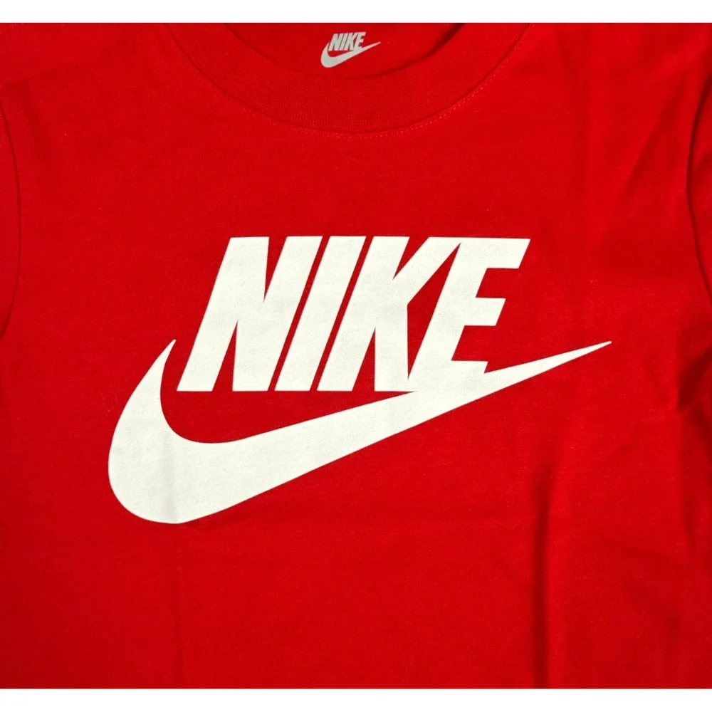 Nike kids futura